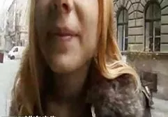 ژنو با گربه مودار داستان هاي سكسي تصويري جديد خود انگشت می زند و بازی می کند