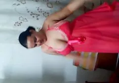 LUBED - داستانهایسکسی مصور صورت بیدمشک بوستی Skyla Novea دارای رابطه جنسی در دوش است